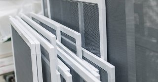 Москитные сетки на пластиковые окна Кулебаки купить по цене от 950 руб.